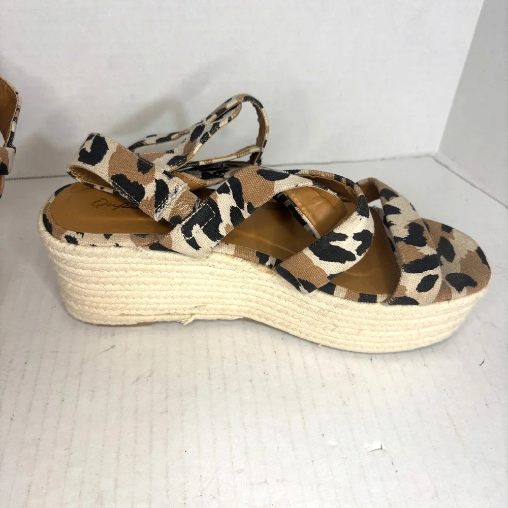 Womens Qupid Leopard Animal Print‎ Brown Black Platform Sandals Size 8